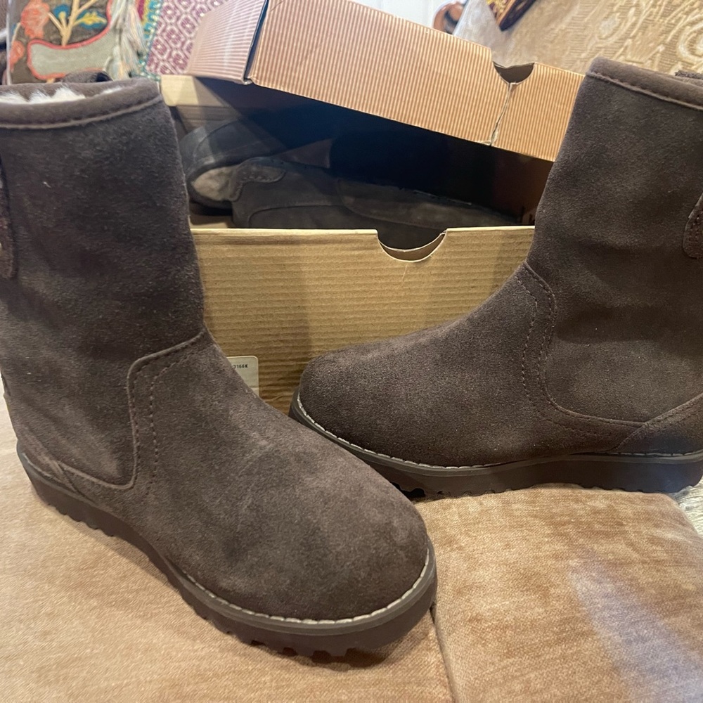 UGG boots - Picture 2 of 7